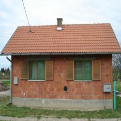 Kuća: Nijemci, prizemnica 35 m2 (prodaja)
