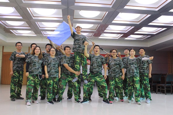 suncitygroup太阳新城2019年“泰山之巅”第一期户外拓展活动(图2)