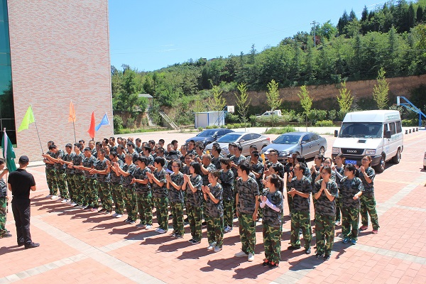 suncitygroup太阳新城2019年“泰山之巅”第一期户外拓展活动(图6)