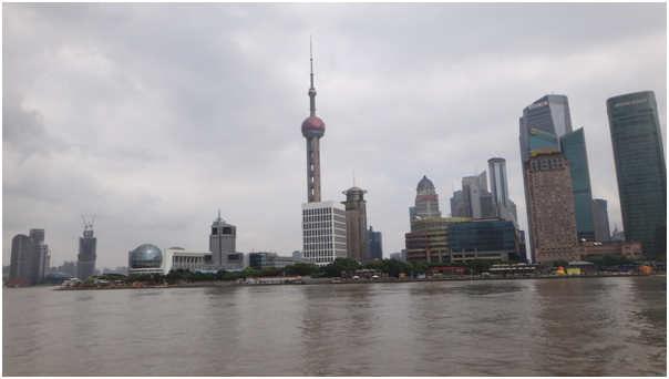 第三季度总结大会于上海召开(图1)